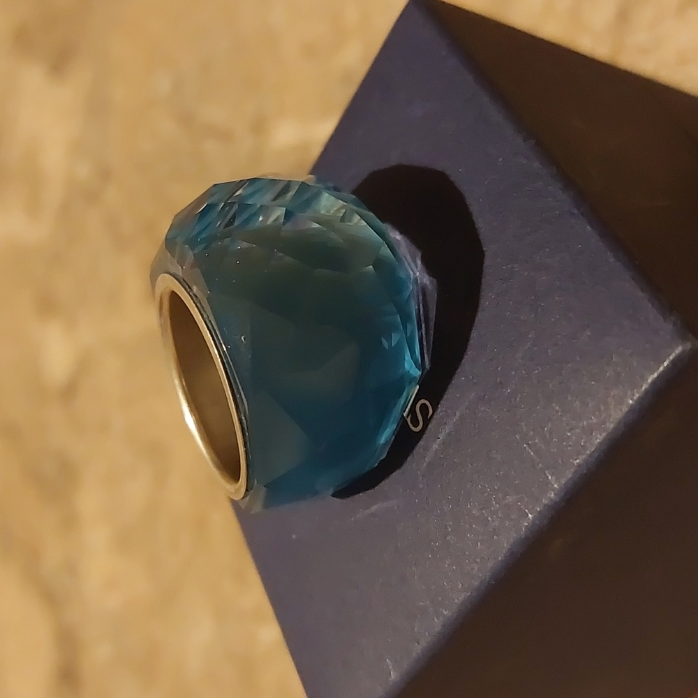 Swarovski Ring - Picture 2 of 6